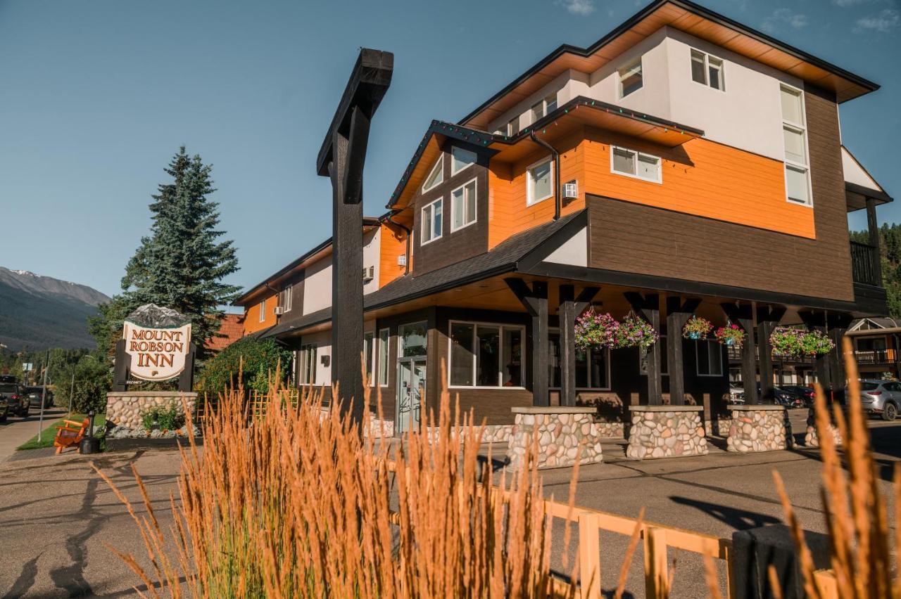 Mount Robson Inn Jasper Exterior photo