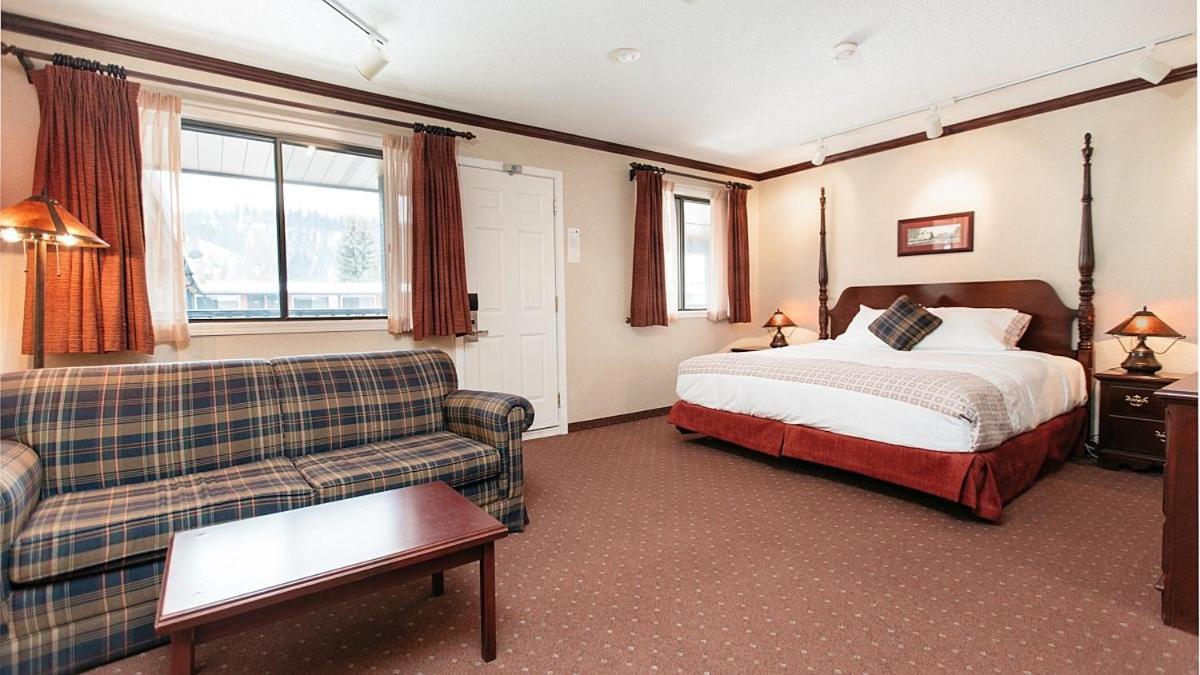 Mount Robson Inn Jasper Room photo